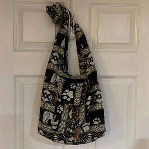 Paw Print Beaded Daquilema Crossbody Bag Handmade In Ecuador GUC Aztec Bear Paw